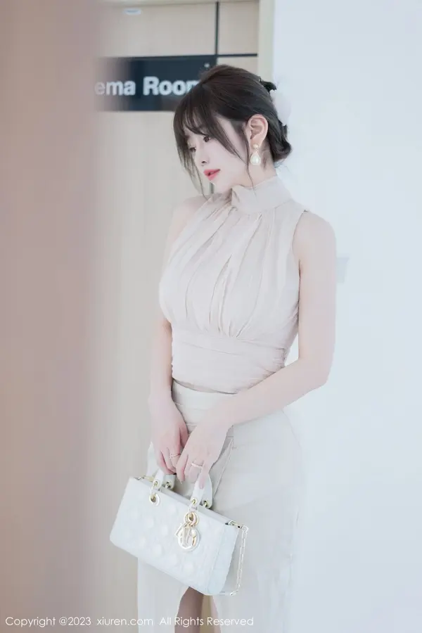 Vol. 06768 王雨纯(75P)