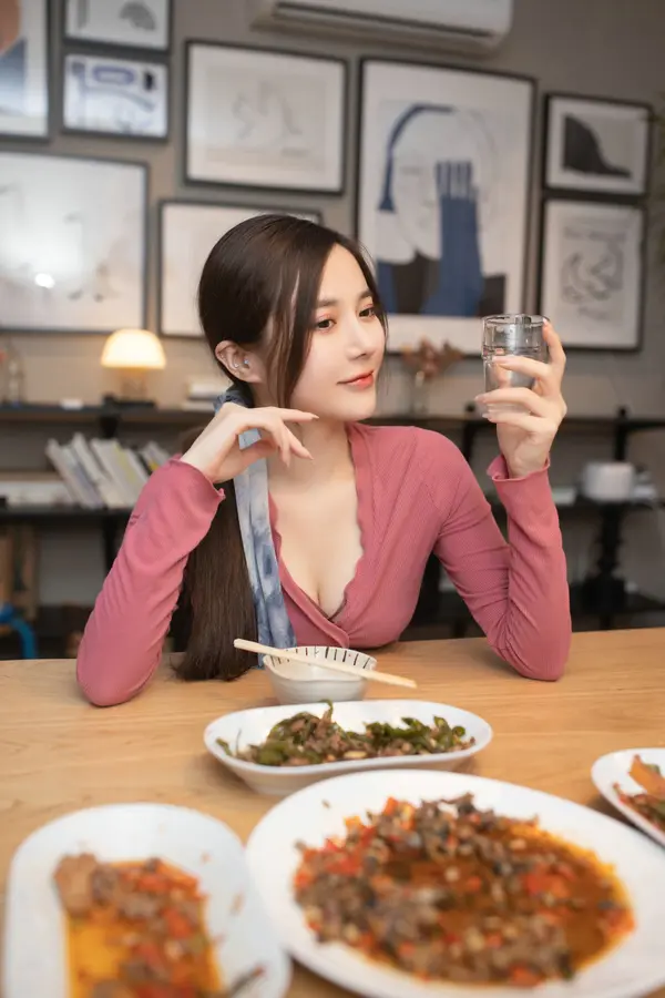 鱼子酱Fish《邻居借水》(90P)