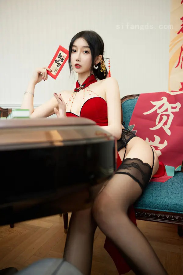 玥儿玥er《私购流出》(67P + 5V)