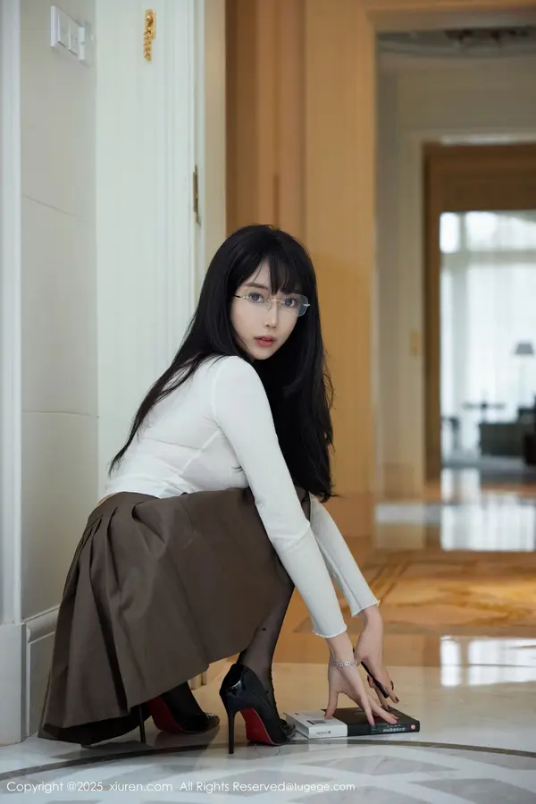 Vol. 09737 玥儿玥er(83P)