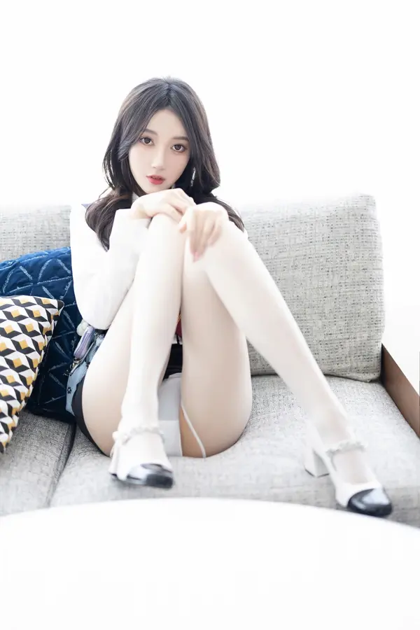 Vol. 08247 玥儿玥(83P)