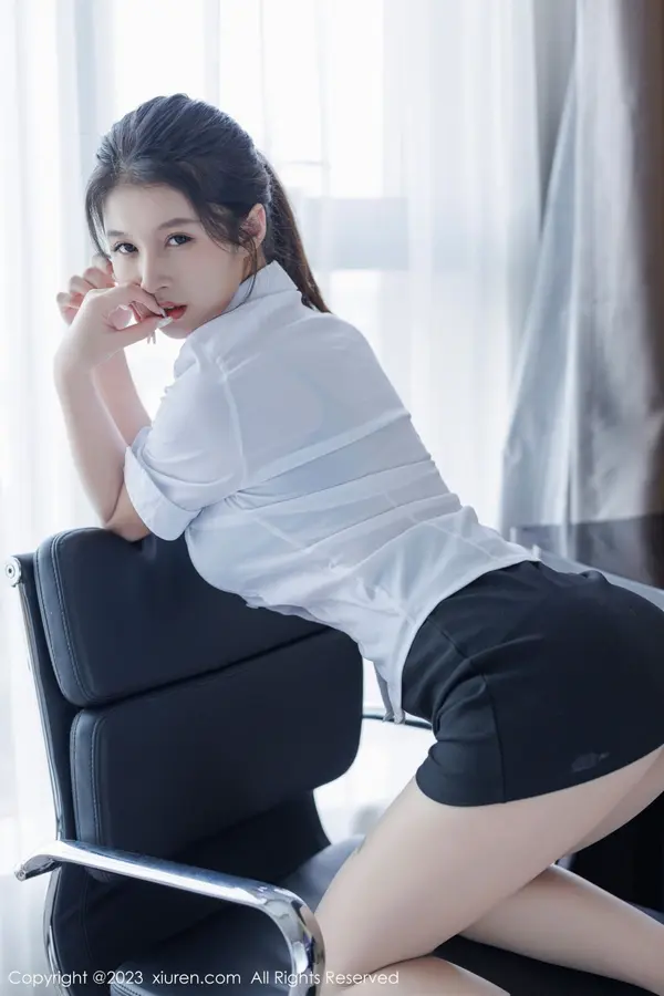 Vol. 07406 灵诗怡(46P)