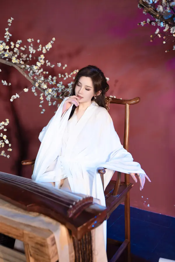 Vol. 07625 Carol周妍希(104P + 3V)