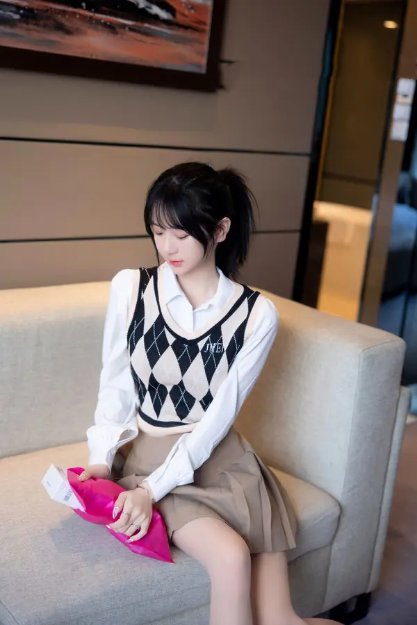谢小蒽《电动棒》(139P + 4V)