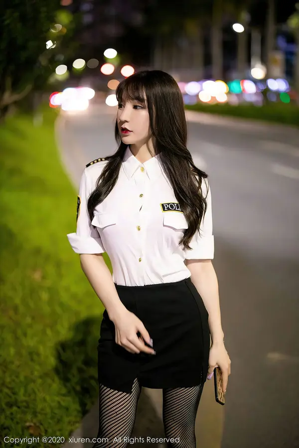Vol. 02820 周于希Sandy(51P)