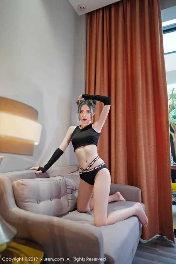 Vol. 01644 贾诗晗(51P)
