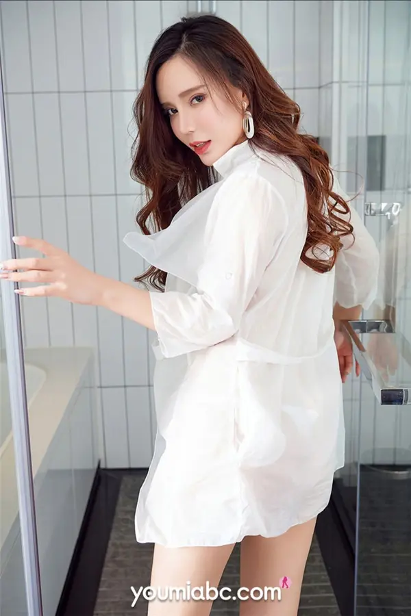 艾小青(32P)