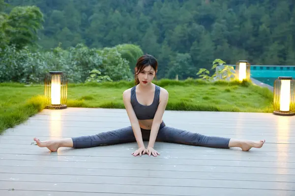 尹甜甜《私购流出》(83P)