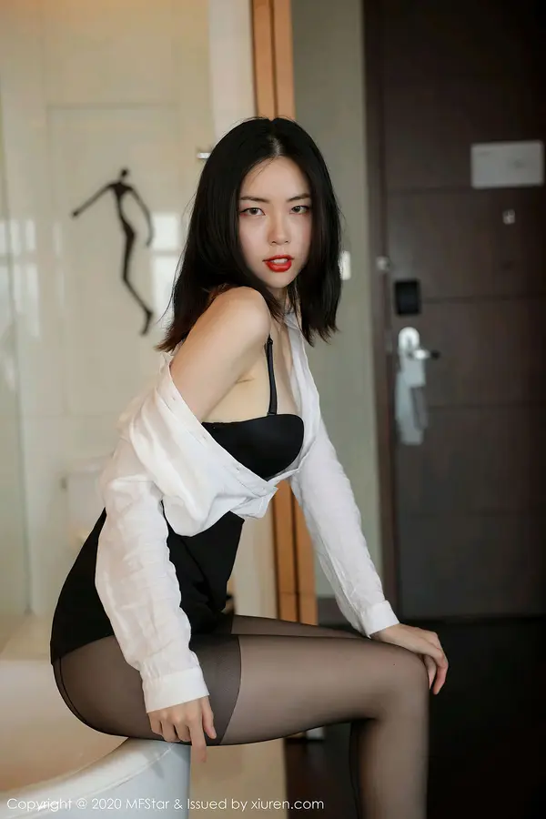 Vol. 0371 噜噜妞儿(57P)