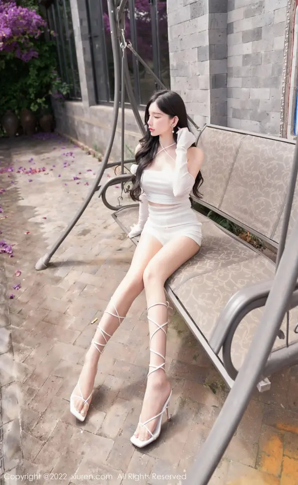 Vol. 05271 周于希Sally(90P)
