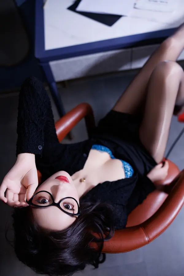 Vol. 9490 杨晨晨《私购流出》(105P)