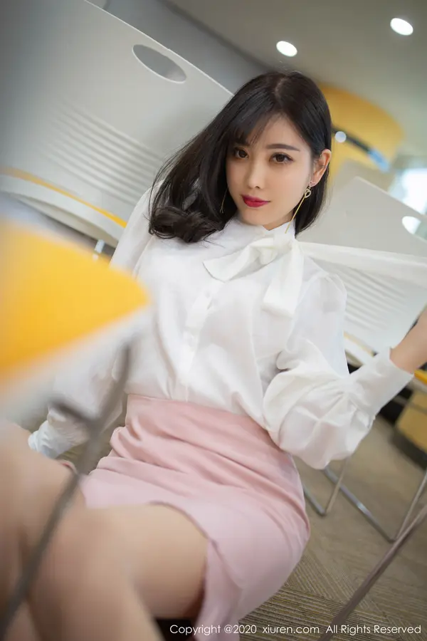 Vol. 01955 杨晨晨sugar(68P)