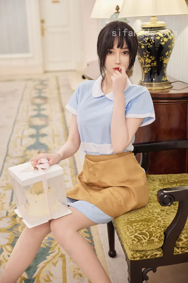 玥儿玥er《私购流出》(82P + 4V)