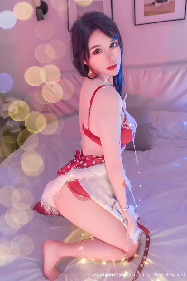 Vol. 11154 汐汐爱吃草莓(79P)