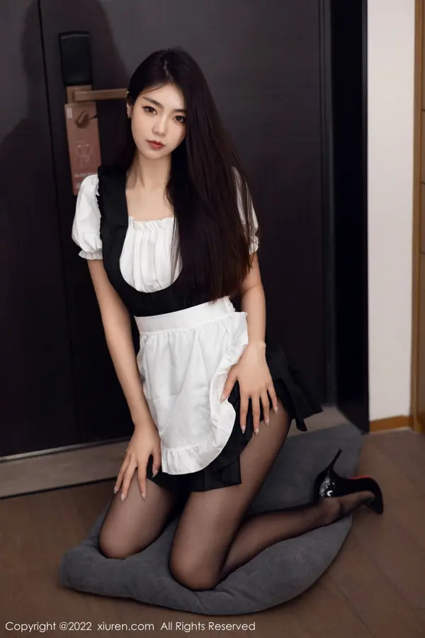 Vol. 05706 可乐Vicky(61P)