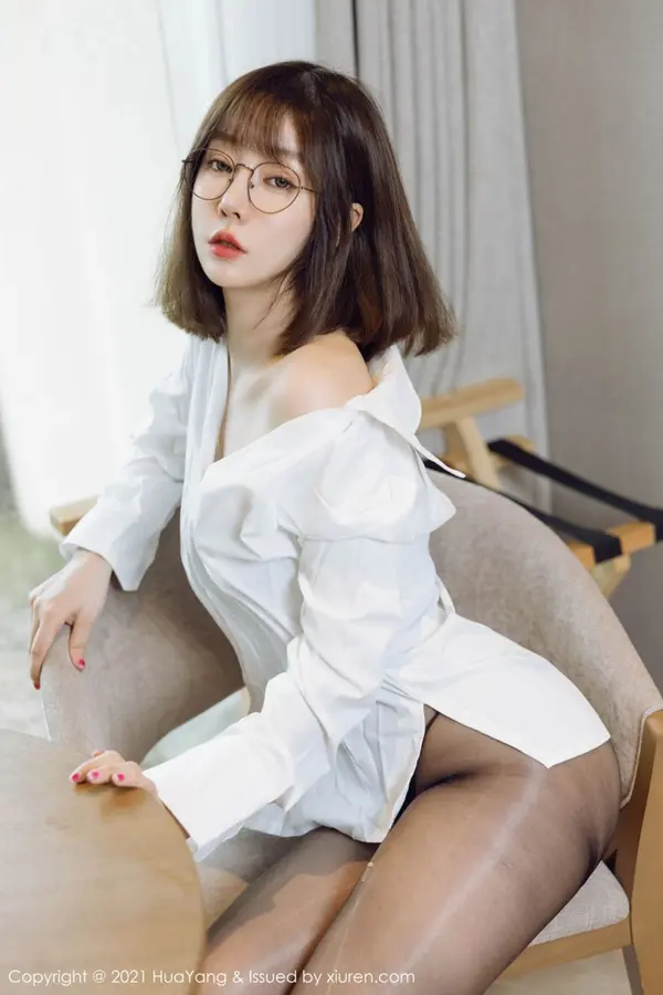 Vol. 0460 王雨纯(52P)