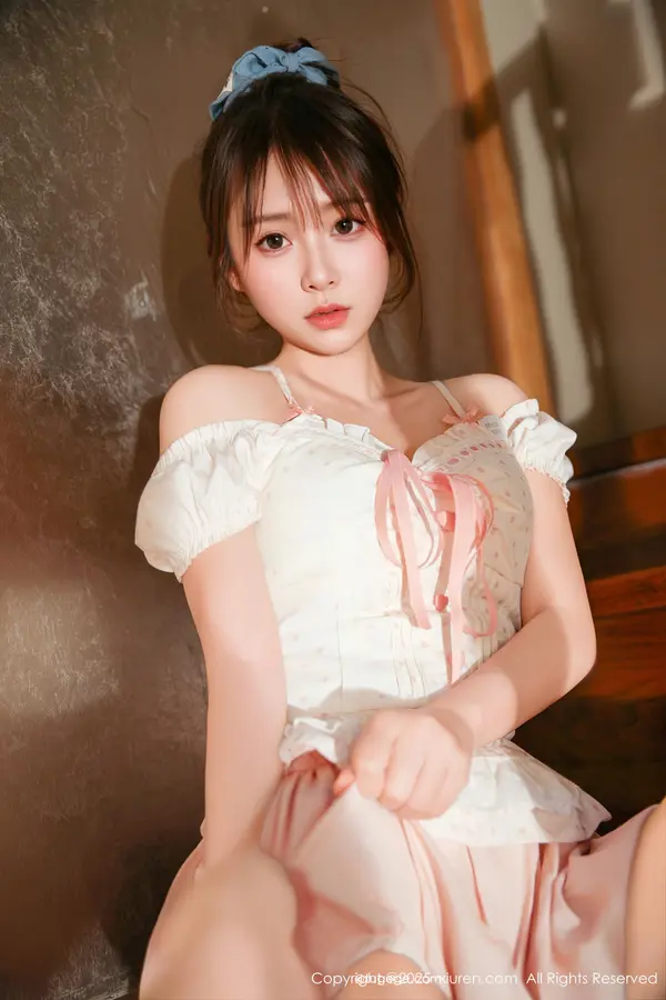 Vol. 10730 炎恬kitty(70P)