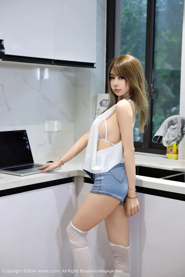 Vol. 09374 Zoe柚柚(76P)