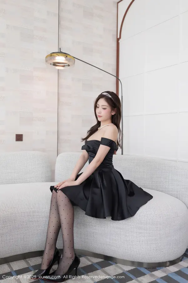 Vol. 10878 刘婷婷(72P)