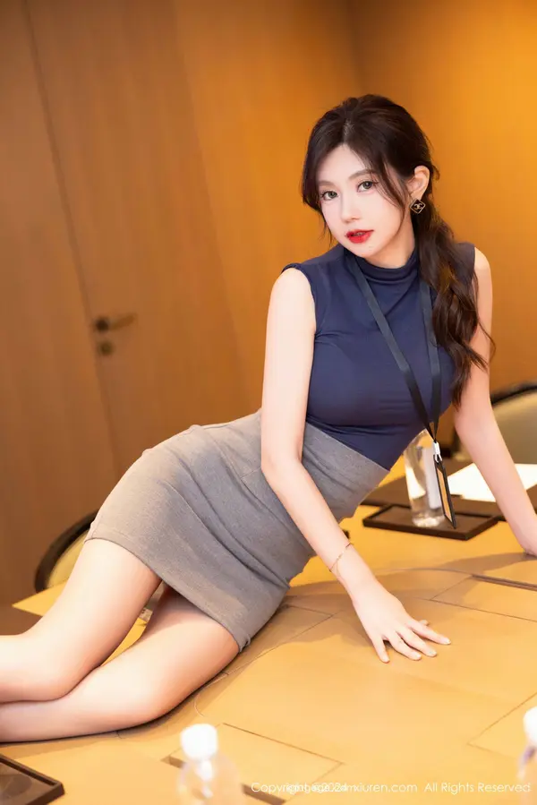 Vol. 09560 绮里嘉ula(100P)