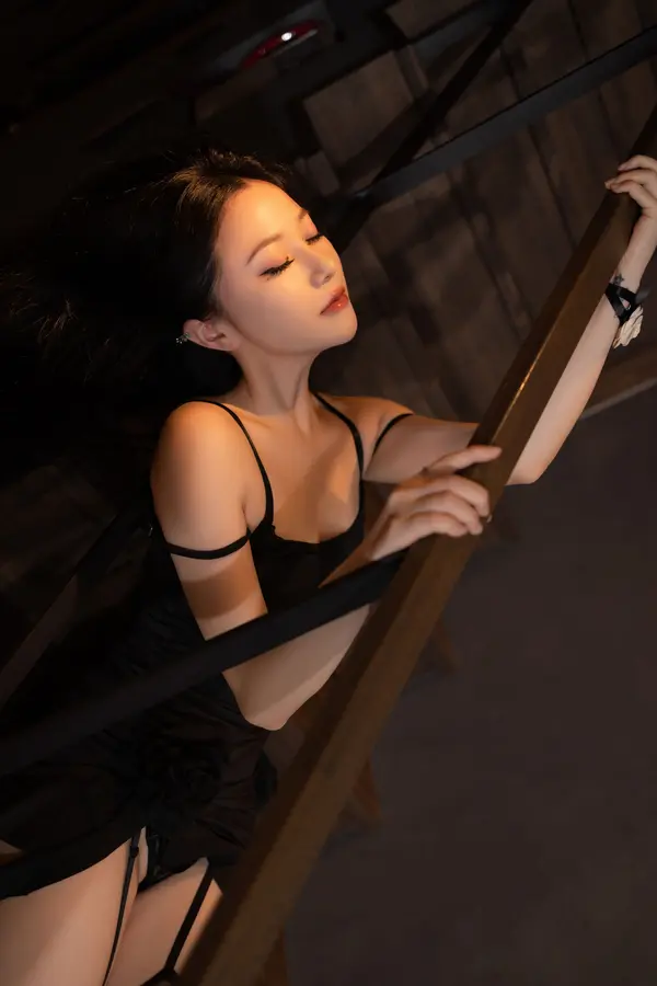 鱼子酱Fish《紫色》(130P)