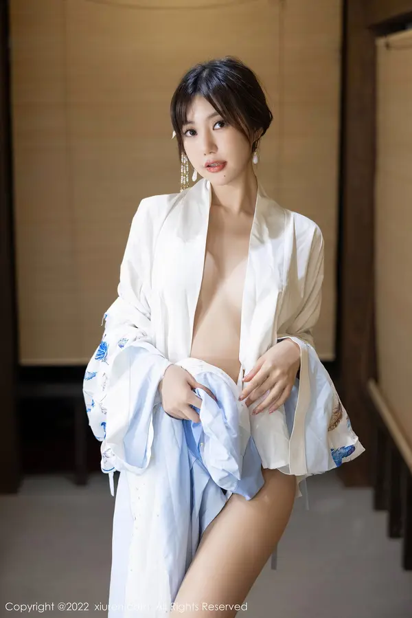 Vol. 05569 绮里嘉ula(76P)