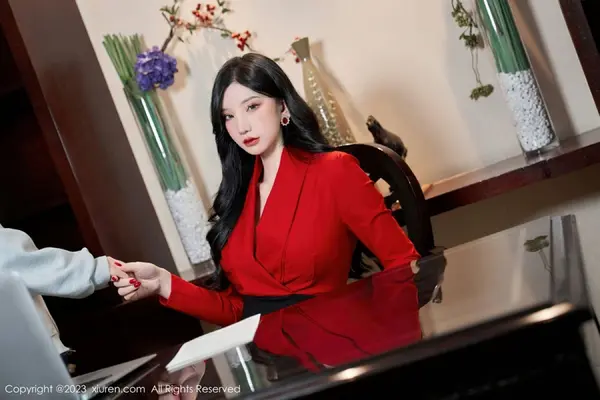 Vol. 06101 周于希Sally(85P)
