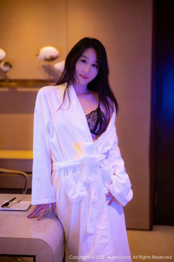 Vol. 06083 薇薇酱(85P)