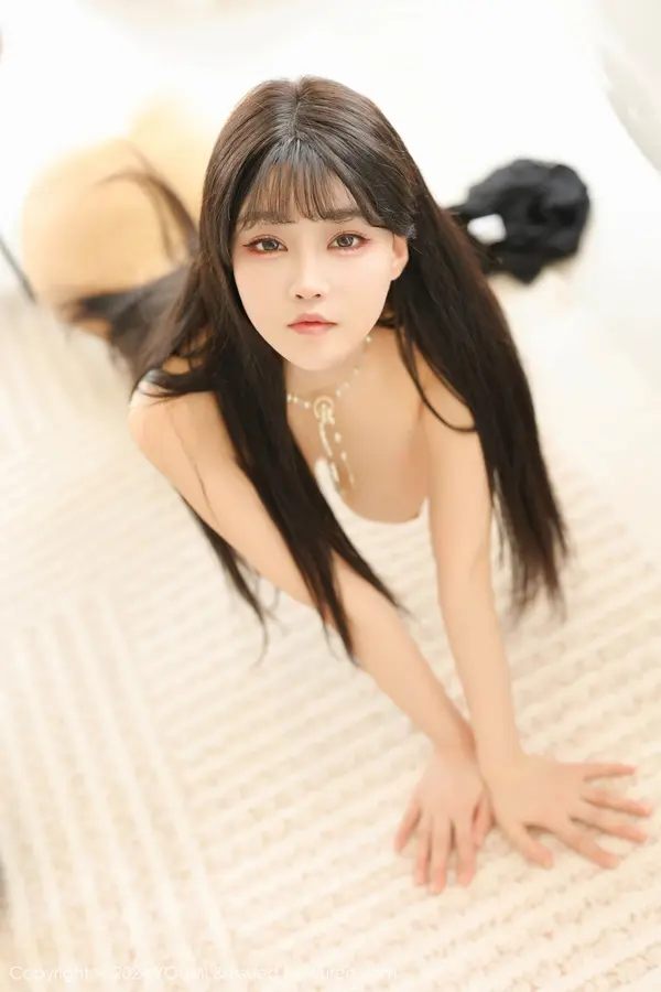 Vol. 1079 朱可儿Flora(71P)