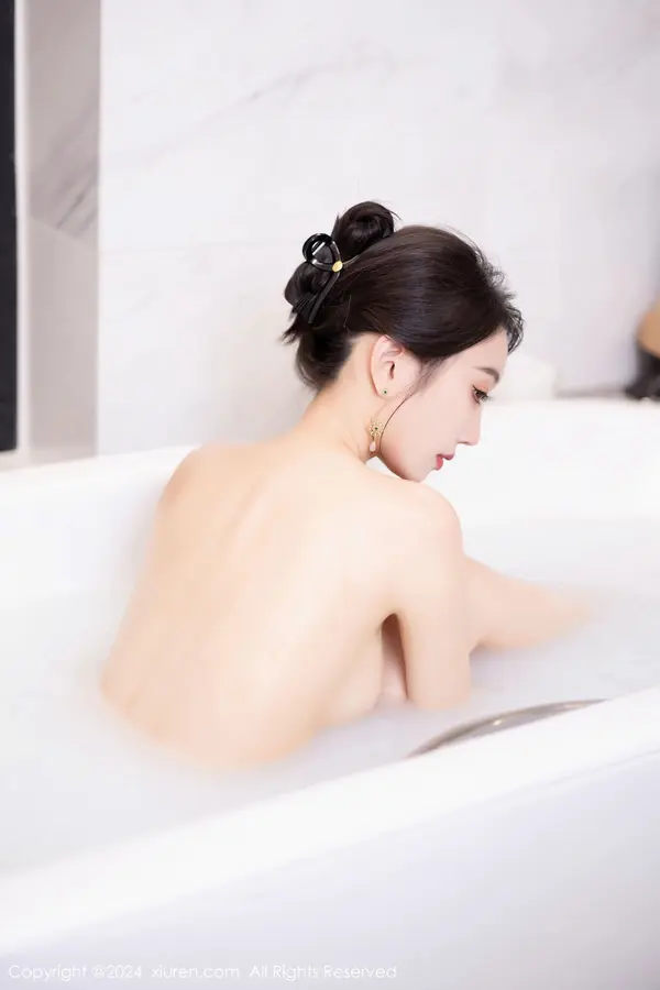 Vol. 08479 玥儿玥(71P)