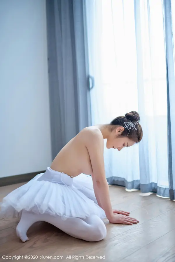 Vol. 02560 白露小猪(42P)