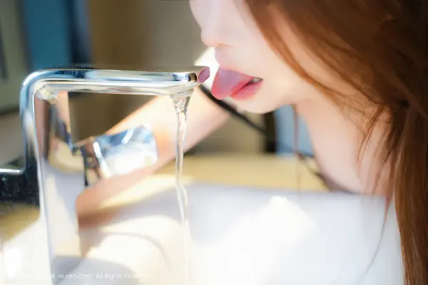 Vol. 08833 甜妮(84P)