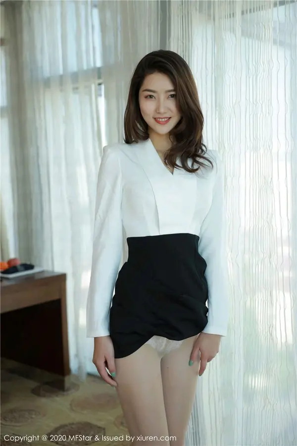 Vol. 0350 方子萱(67P)