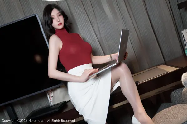 Vol. 04728 周于希Sally(77P)