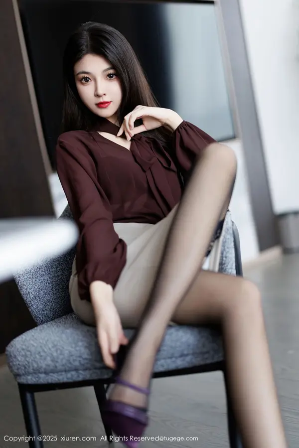 Vol. 09868 初梦瑶(84P)