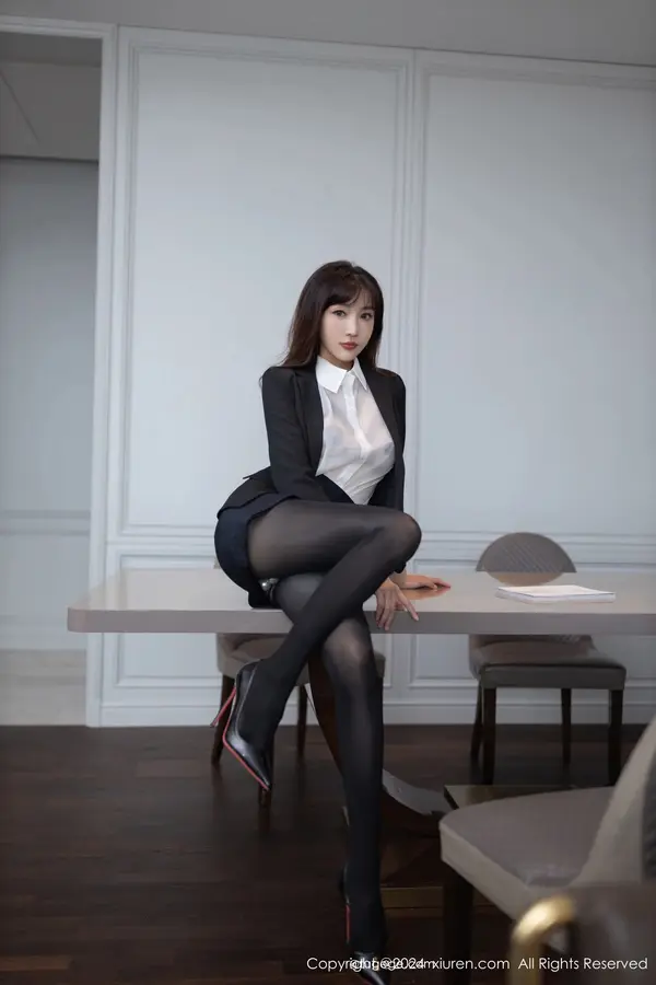 Vol. 08988 陆萱萱(81P)