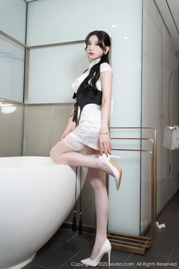 Vol. 05701 周于希Sally(76P)