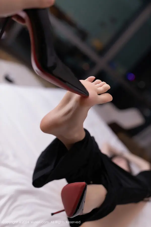 Vol. 08270 小逗逗(81P)