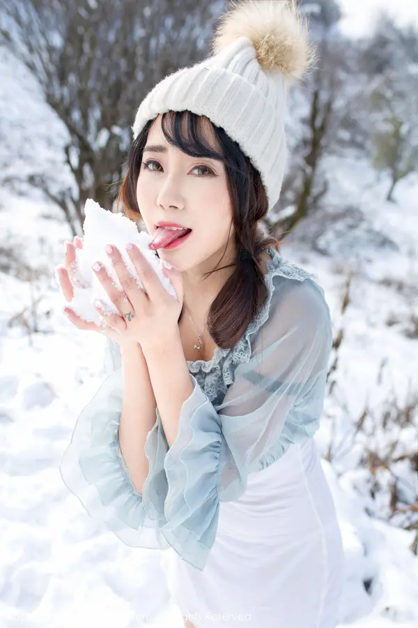 Vol. 00720 兜豆靓Youlina(52P)