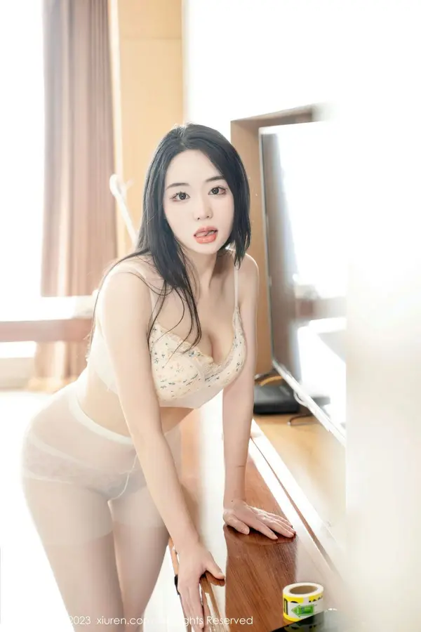 Vol. 06497 汐汐爱吃草莓(86P)