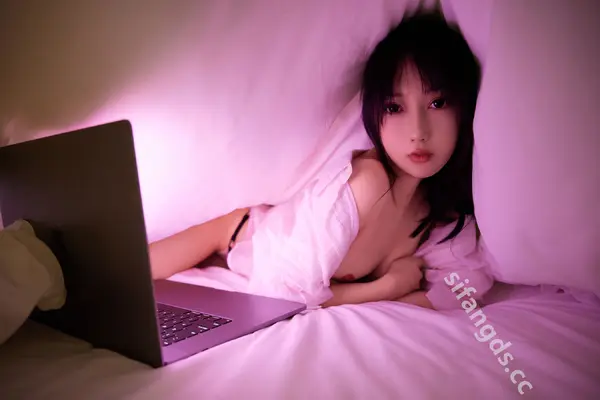 Vol. 9274 玥儿玥er《私购流出》(89P + 5V)