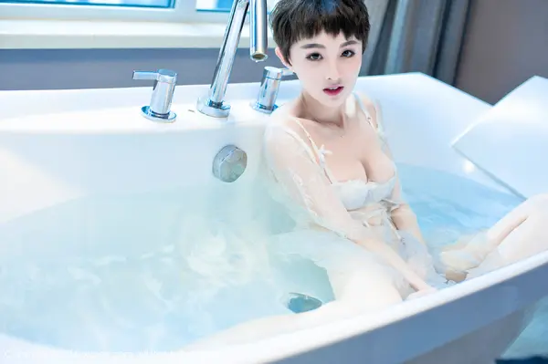 Vol. 00600 baby_kiki(77P)