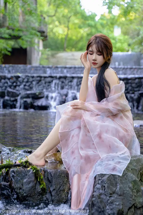 Vol. 5690 婠婠么(82P)