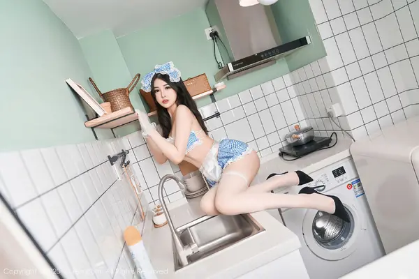 Vol. 02612 姜贞语(48P)