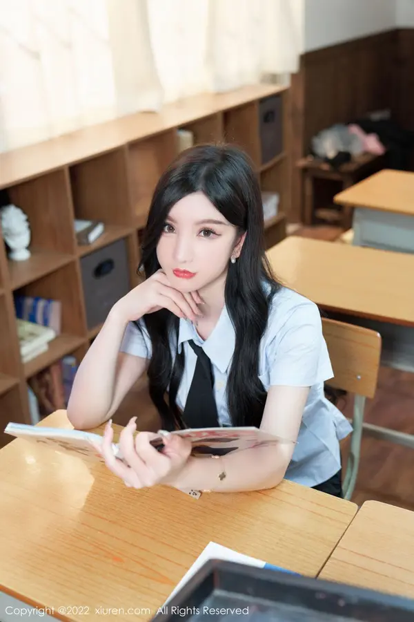 Vol. 05452 周于希Sally(77P)