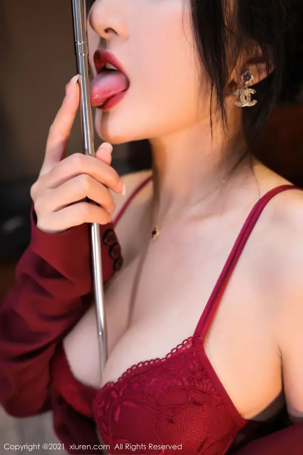 Vol. 04038 Emily尹菲(71P)