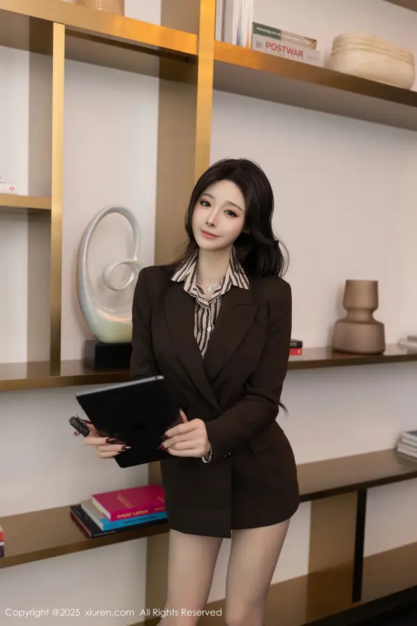 Vol. 10202 小逗逗(81P)