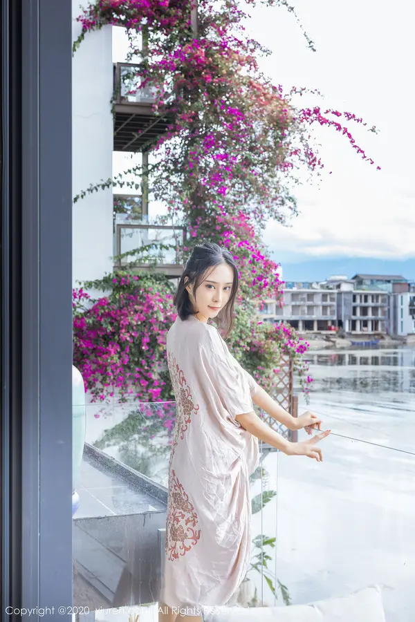 Vol. 02426 蓝夏Akasha(47P)