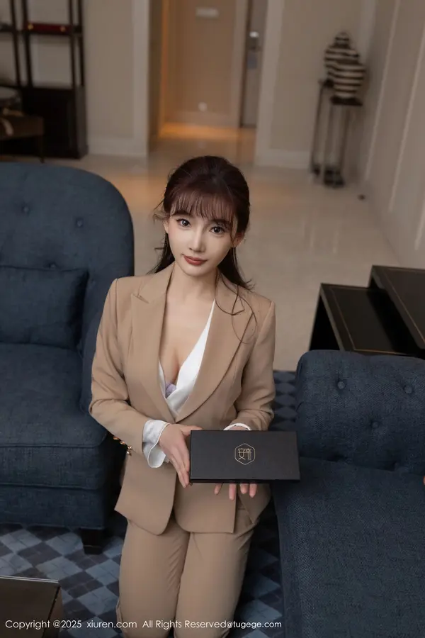 Vol. 09881 陆萱萱(81P)