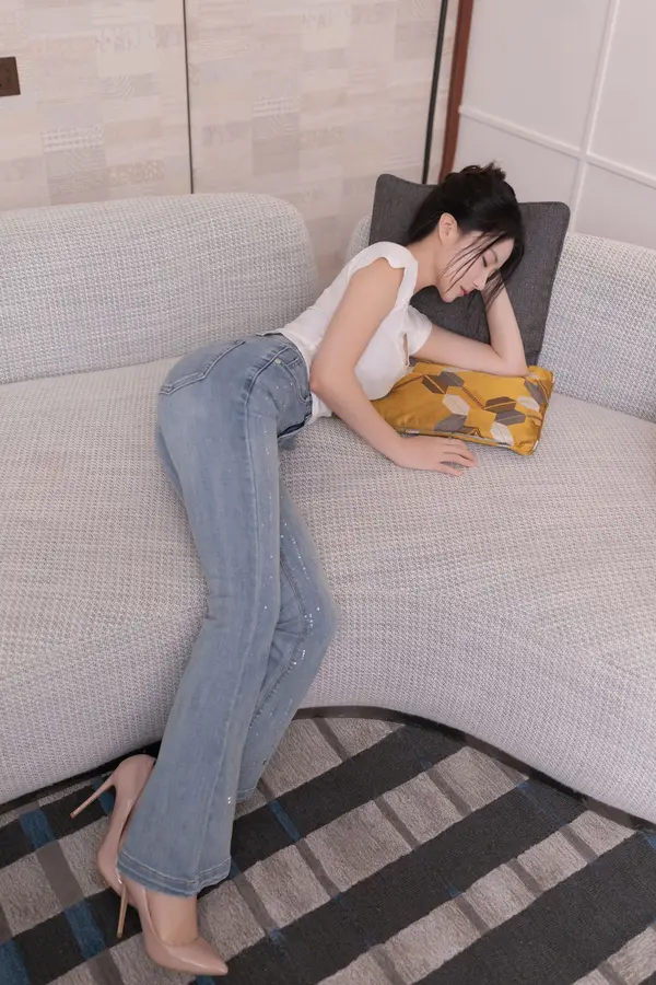 Vol. 10858 鱼子酱Fish《私购流出》(120P)